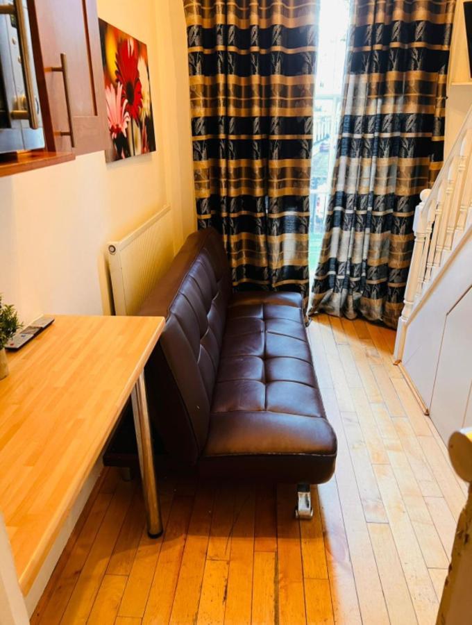 F10- Mezzanine 1St Floor Flat Fits 3 Near Paddington Apartment Londra Exterior foto